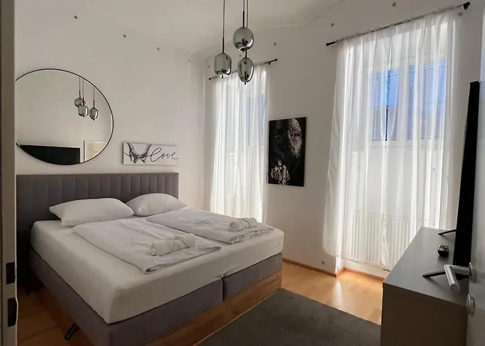 Luxury Cityapartment 5